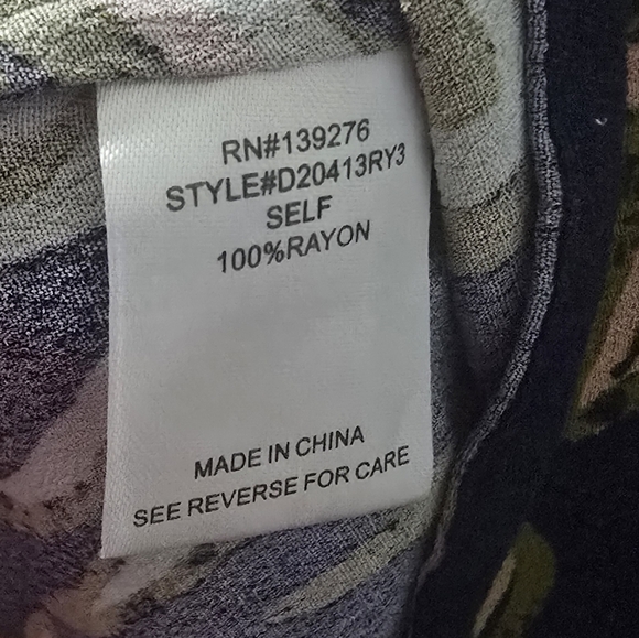 Daniel Rainn Navy Floral Blouse, Plus Size XXL - Picture 4 of 4